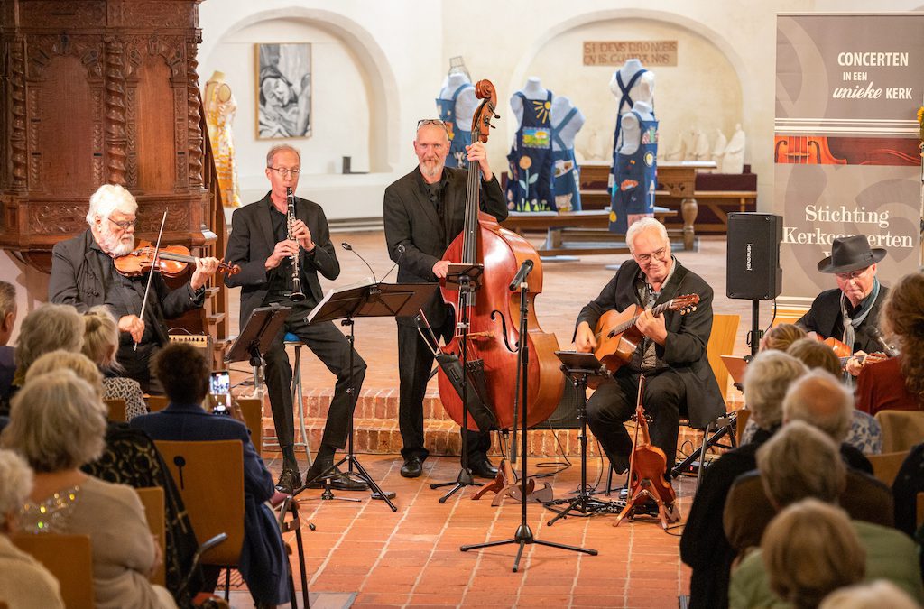 Gipsy Jazz in de kerk door Swing Du Nord